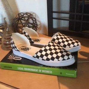 Vans flats